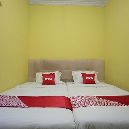 OYO 2486 Bahana Guest House Manado Exterior foto
