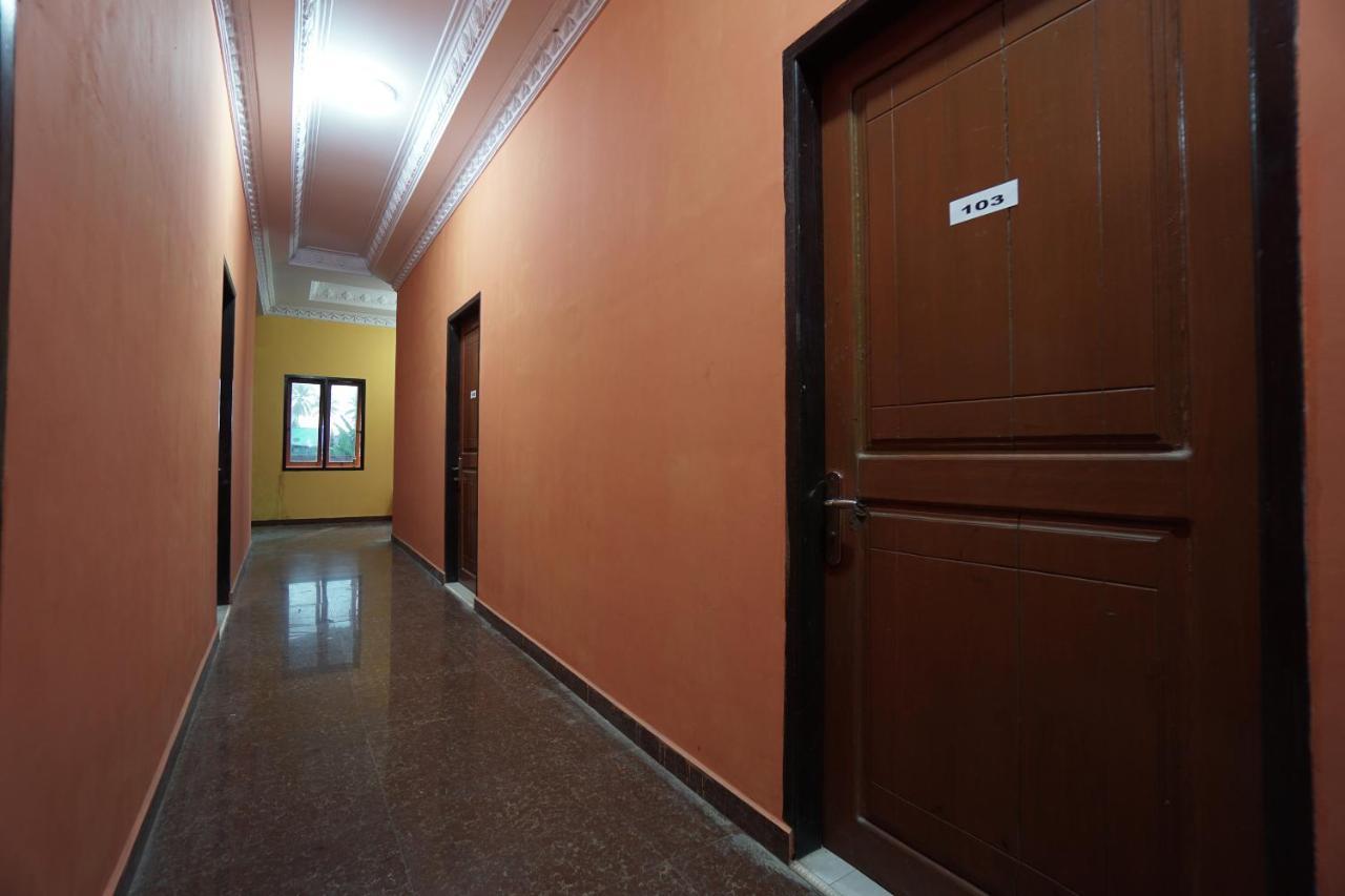 OYO 2486 Bahana Guest House Manado Exterior foto