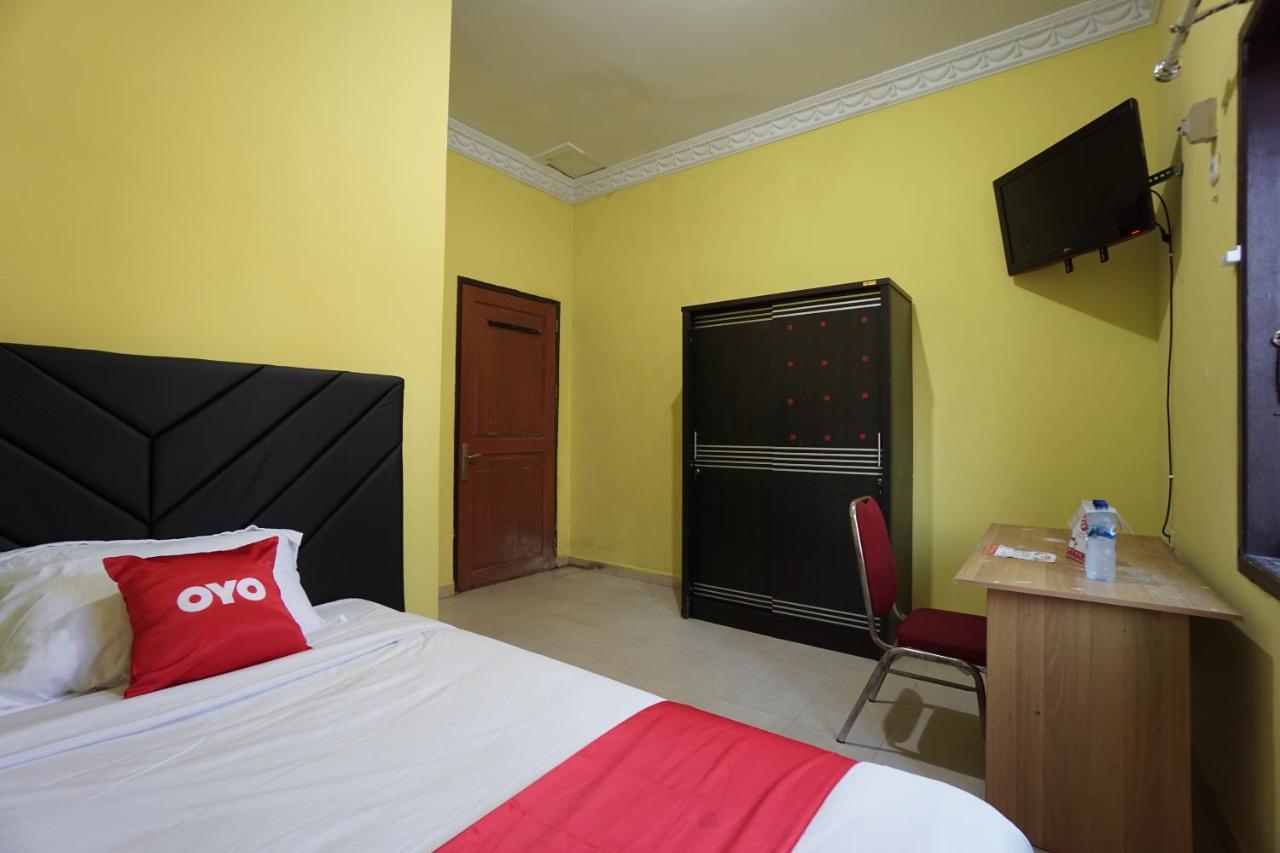 OYO 2486 Bahana Guest House Manado Exterior foto